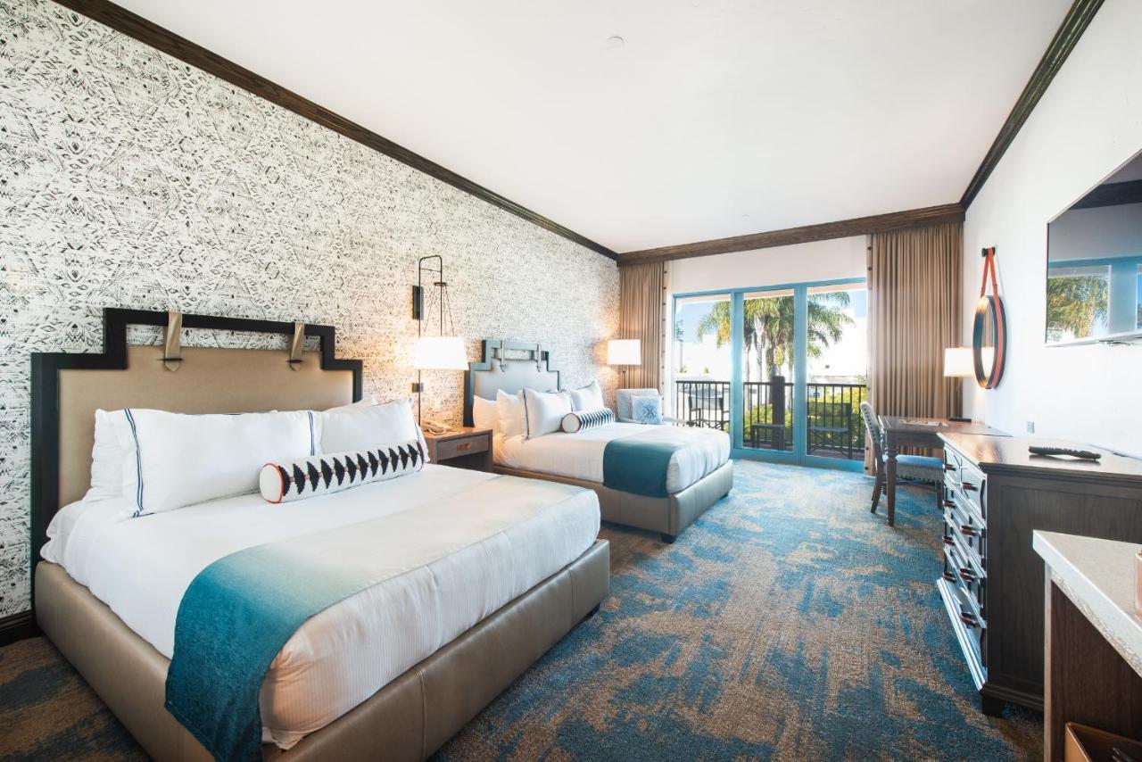 North Wing City View Two Queen Beds