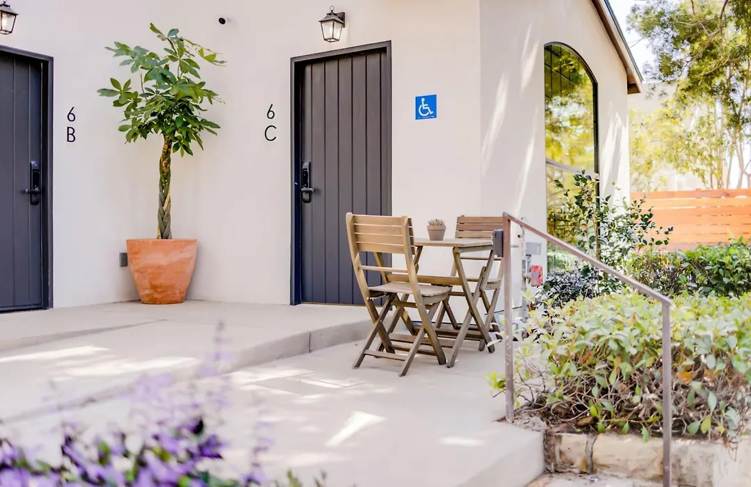 Casa Valerio - Boutique Suites In Downtown Santa Barbara-1