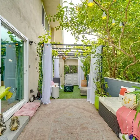 Chic Santa Barbara Vacation Rental W/ Patio!-2