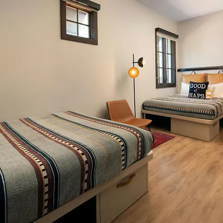 Moxy Santa Barbara-3